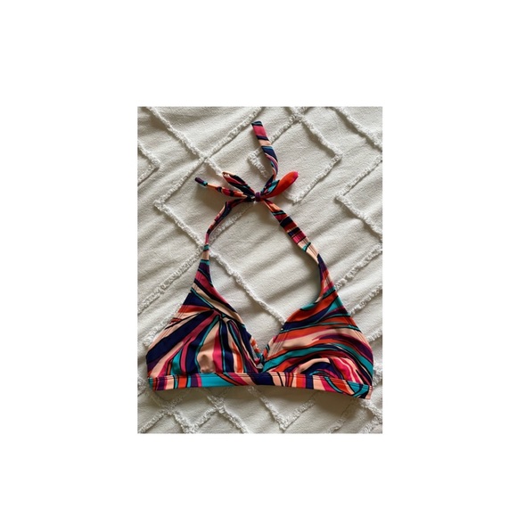 Roxy - Colorful Bikini Set - Picture 2 of 9